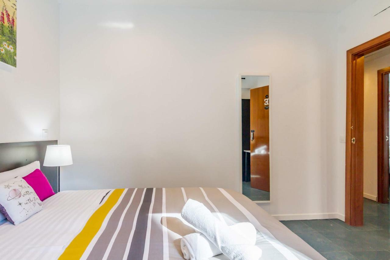 Ayz Javier Cabrini - Auto Check-In Property Madrid Exterior photo